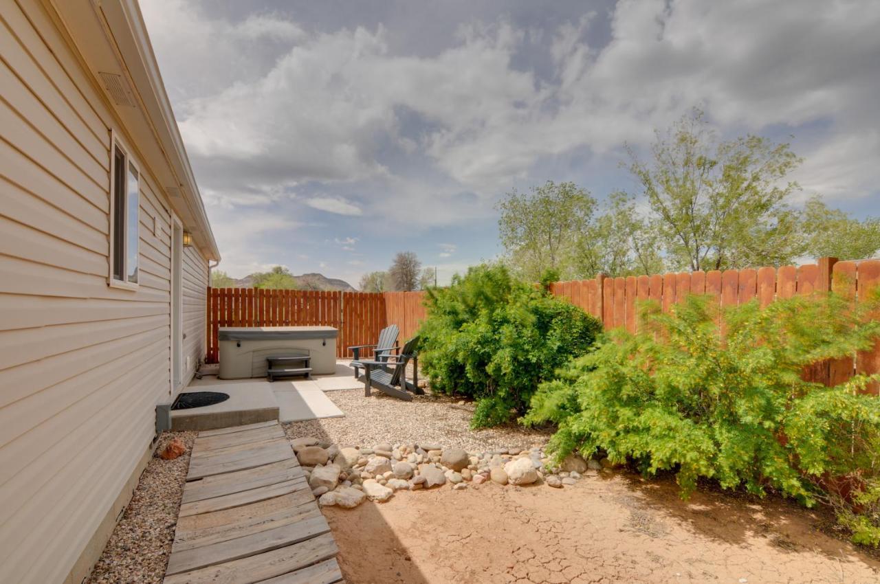 Villa Utah Retreat - Hot Tub, Deck And Near National Parks Escalante Exterior foto